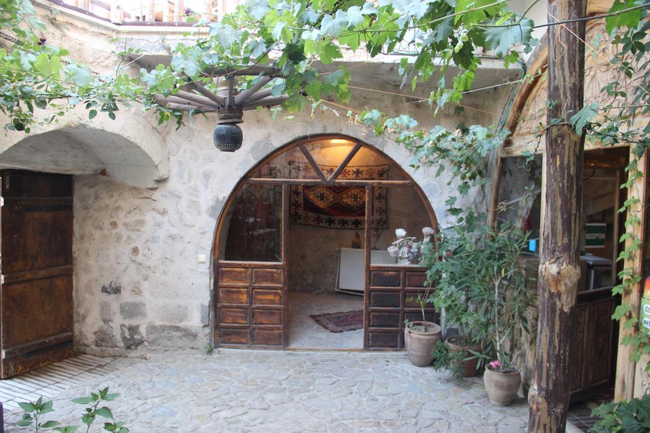 Cave House Гостевой дом